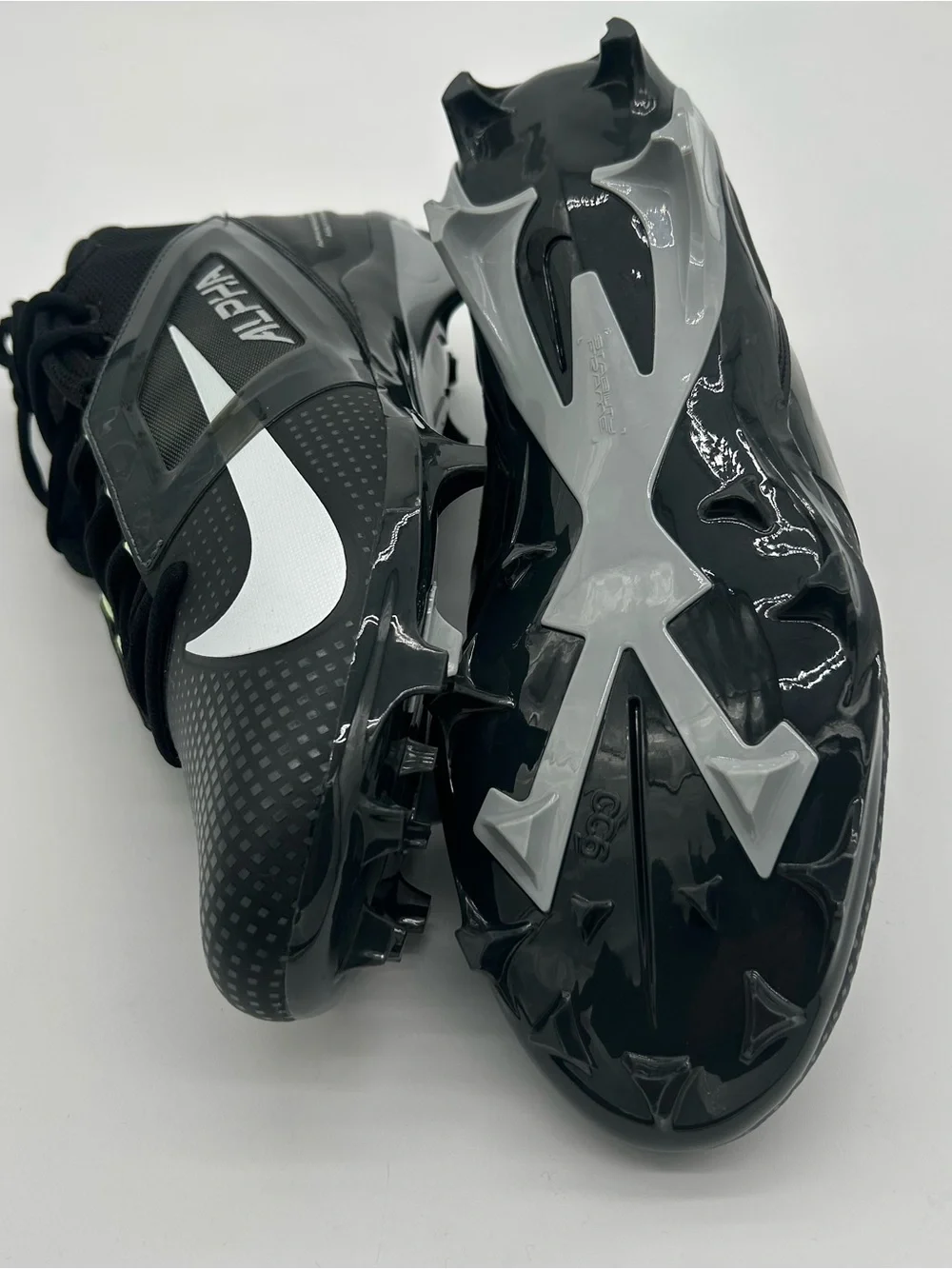 Nike Men's Black and White Alpha Football Cleats
